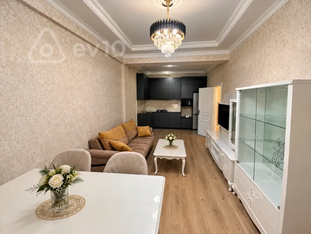 Kirayə verilir 2 otaqlı yeni tikili 75 m²