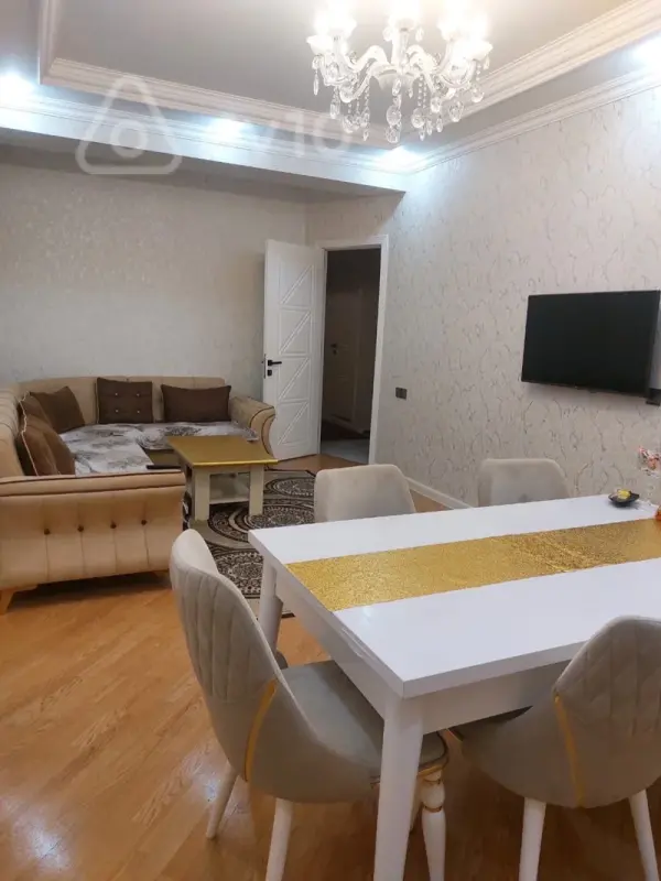 Kirayə verilir 3 otaqlı yeni tikili 120 m²