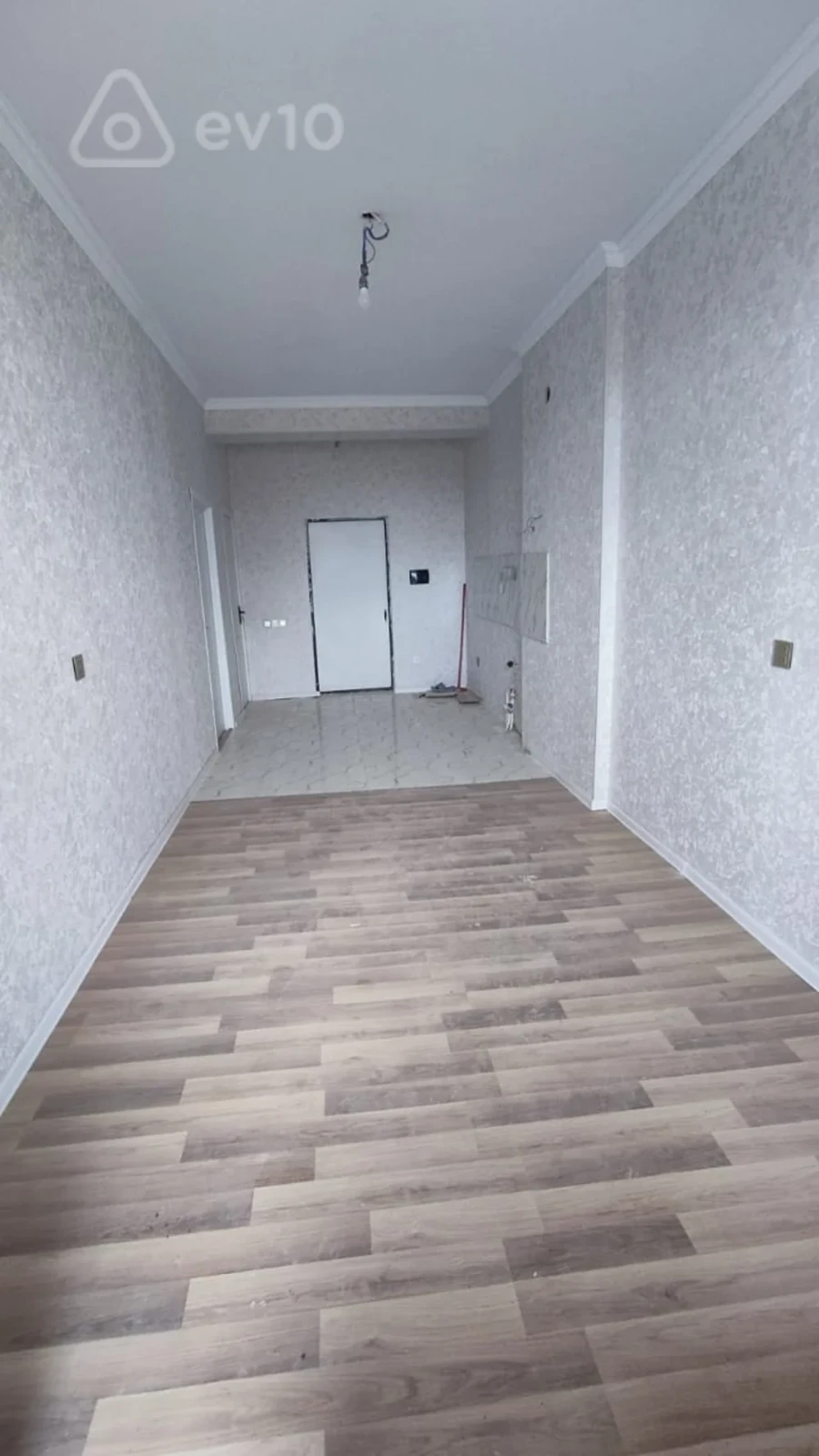 Satılır 2 otaqlı yeni tikili 57 m²
