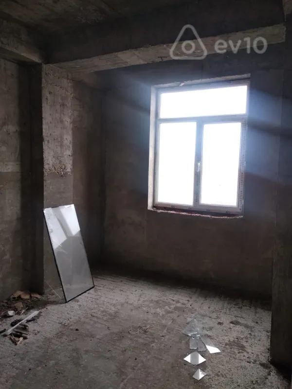 Satılır 2 otaqlı yeni tikili 80 m²