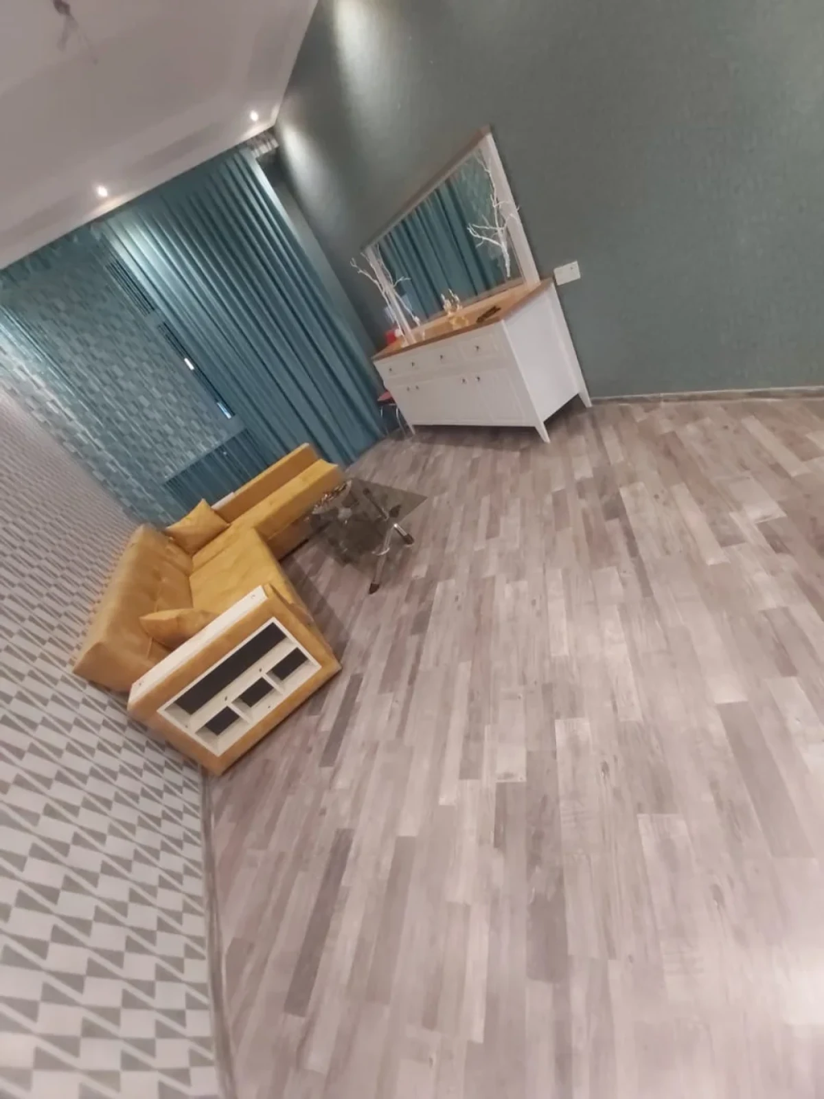 Satılır 2 otaqlı yeni tikili 55 m²