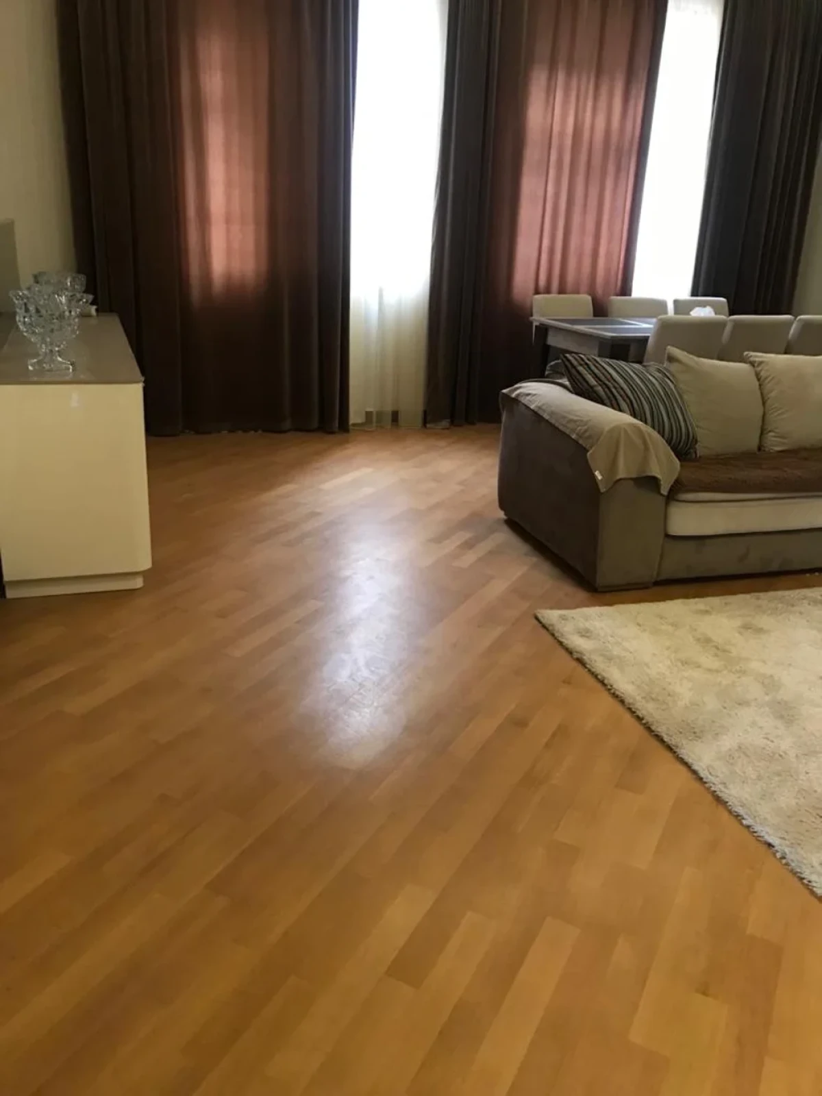 Satılır 6 otaqlı həyət evi 300 m²