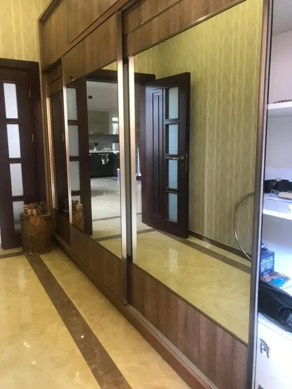 Satılır 6 otaqlı həyət evi 300 m²