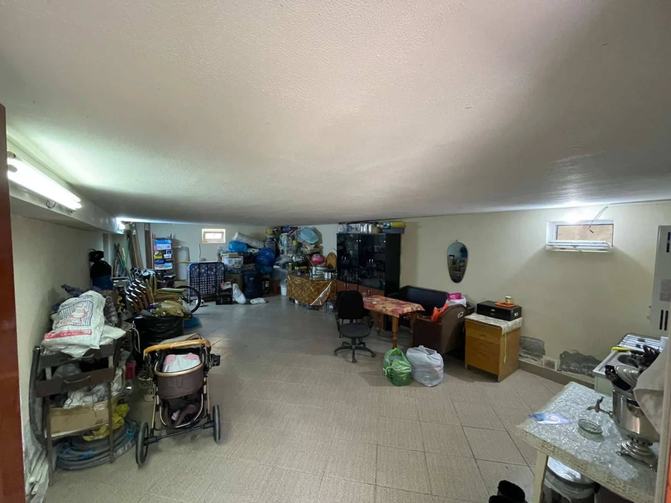 Satılır 4 otaqlı həyət evi 330 m²