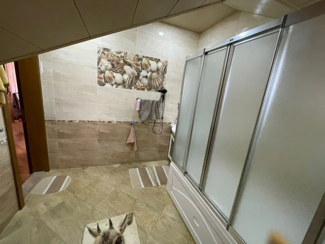 Satılır 4 otaqlı həyət evi 330 m²