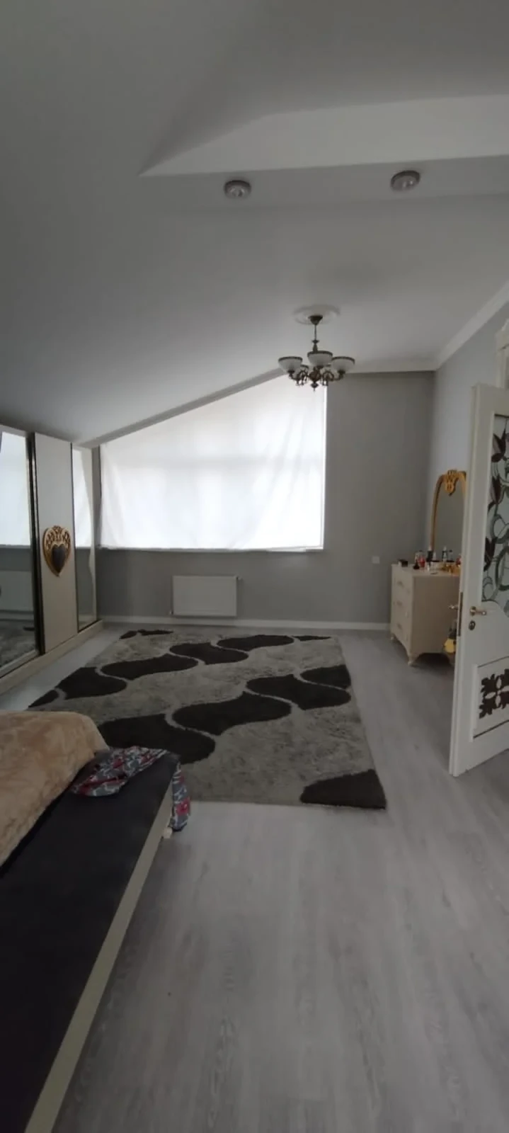 Satılır 4 otaqlı həyət evi 210 m²