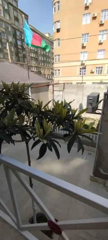 Satılır 4 otaqlı həyət evi 210 m²