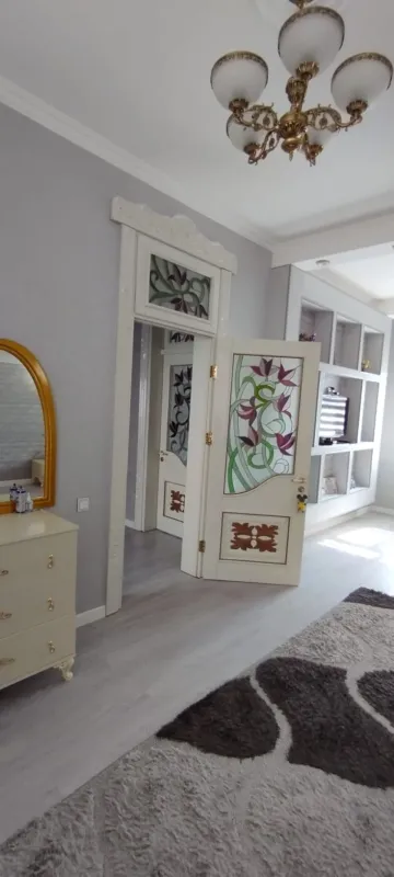 Satılır 4 otaqlı həyət evi 210 m²