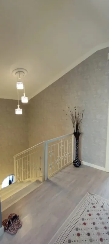 Satılır 4 otaqlı həyət evi 210 m²