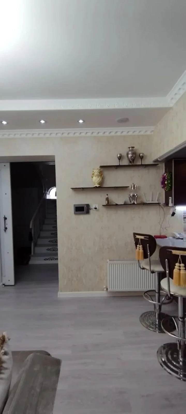 Satılır 4 otaqlı həyət evi 210 m²