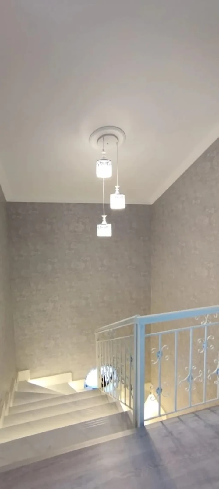 Satılır 4 otaqlı həyət evi 210 m²