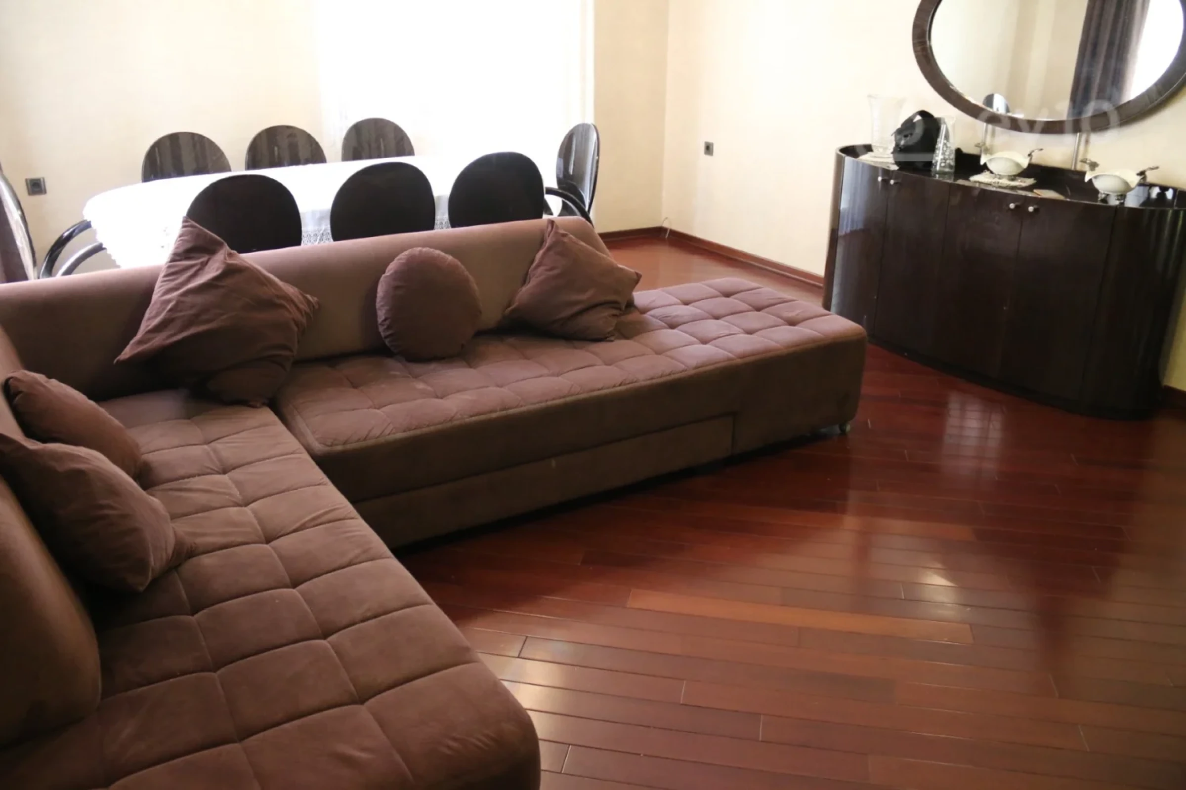 Satılır 3 otaqlı yeni tikili 130 m²