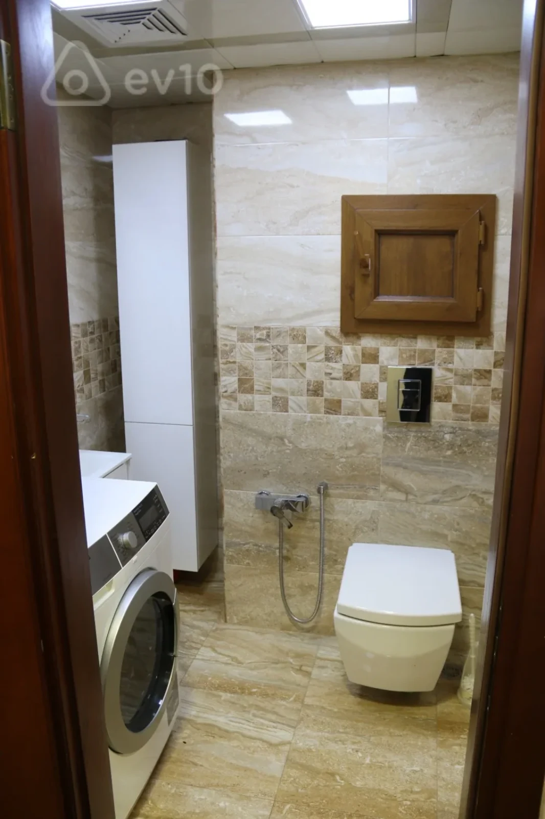 Satılır 3 otaqlı yeni tikili 130 m²