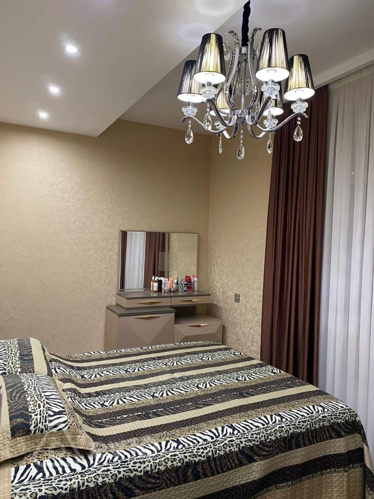 Satılır 3 otaqlı yeni tikili 90 m²