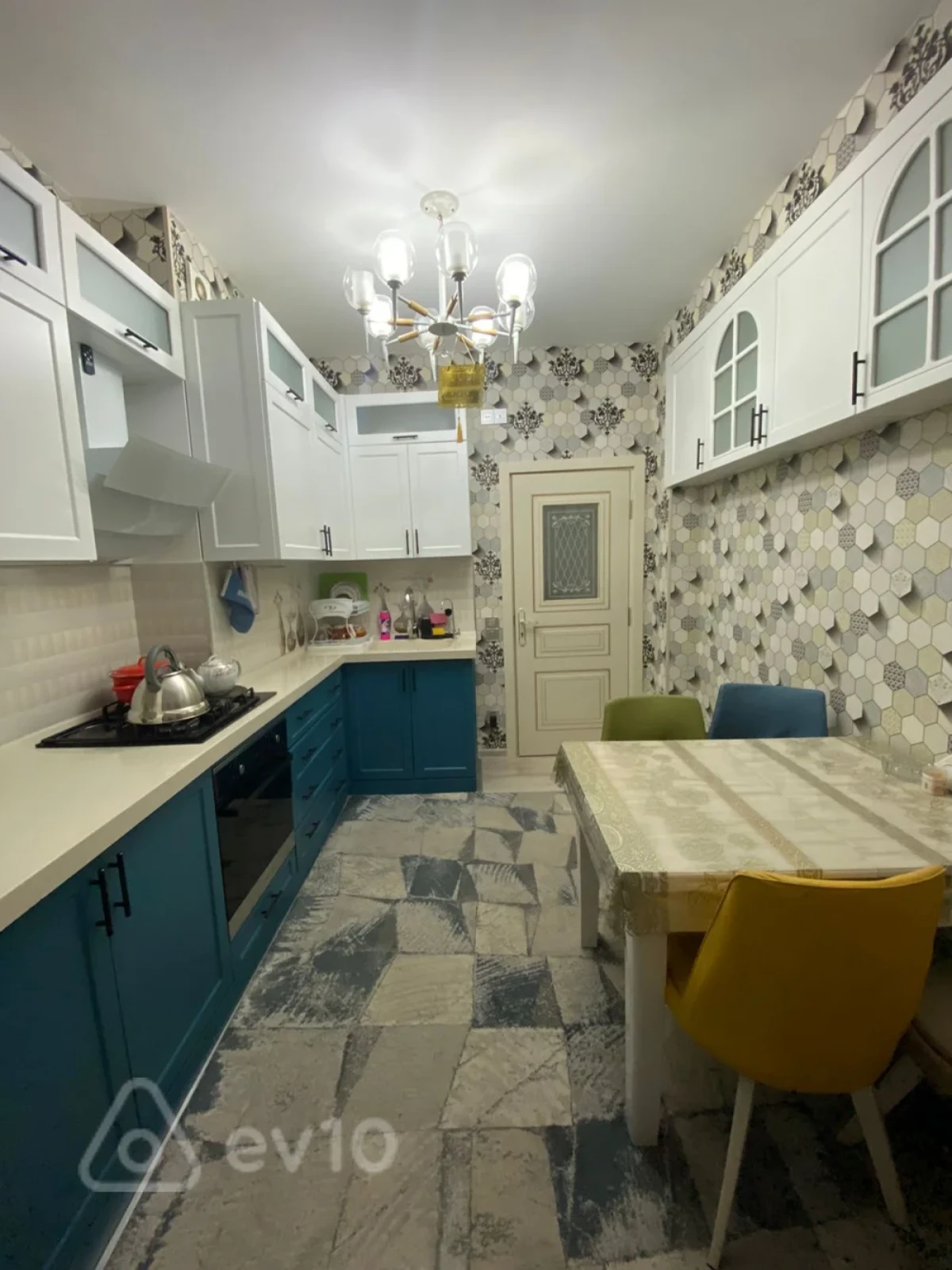 Satılır 3 otaqlı yeni tikili 90 m²