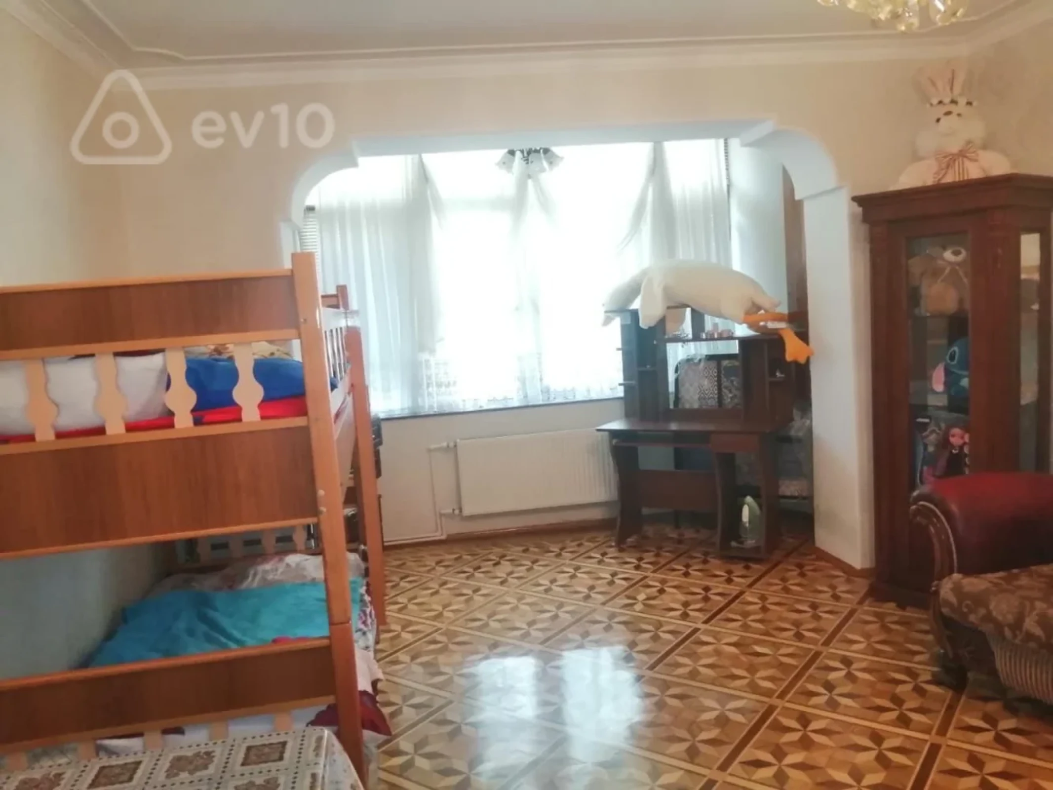 Kirayə verilir 2 otaqlı köhnə tikili 65 m²