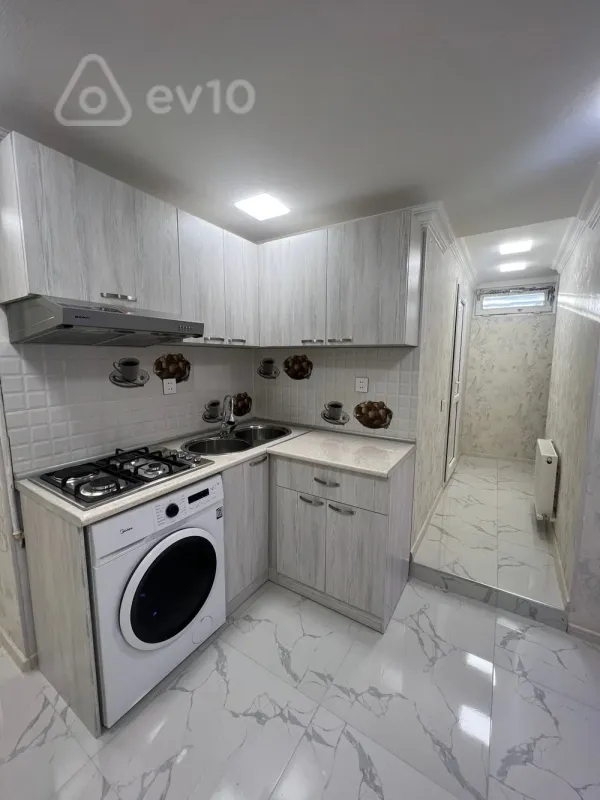 Kirayə verilir 2 otaqlı həyət evi 55 m²
