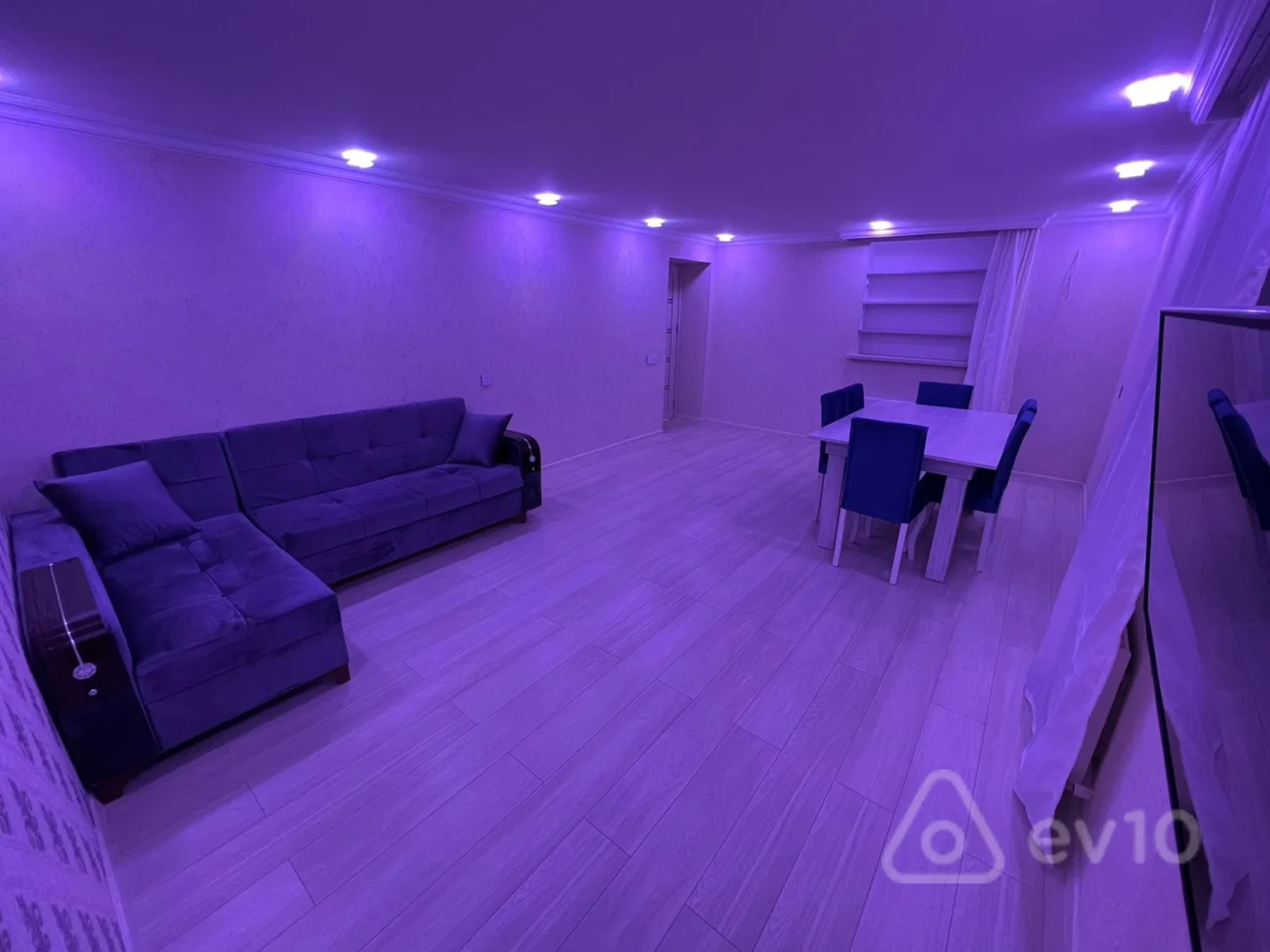 Kirayə verilir 2 otaqlı həyət evi 55 m²