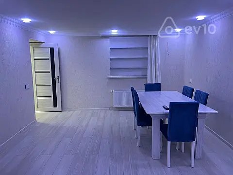 Kirayə verilir 2 otaqlı həyət evi 55 m²