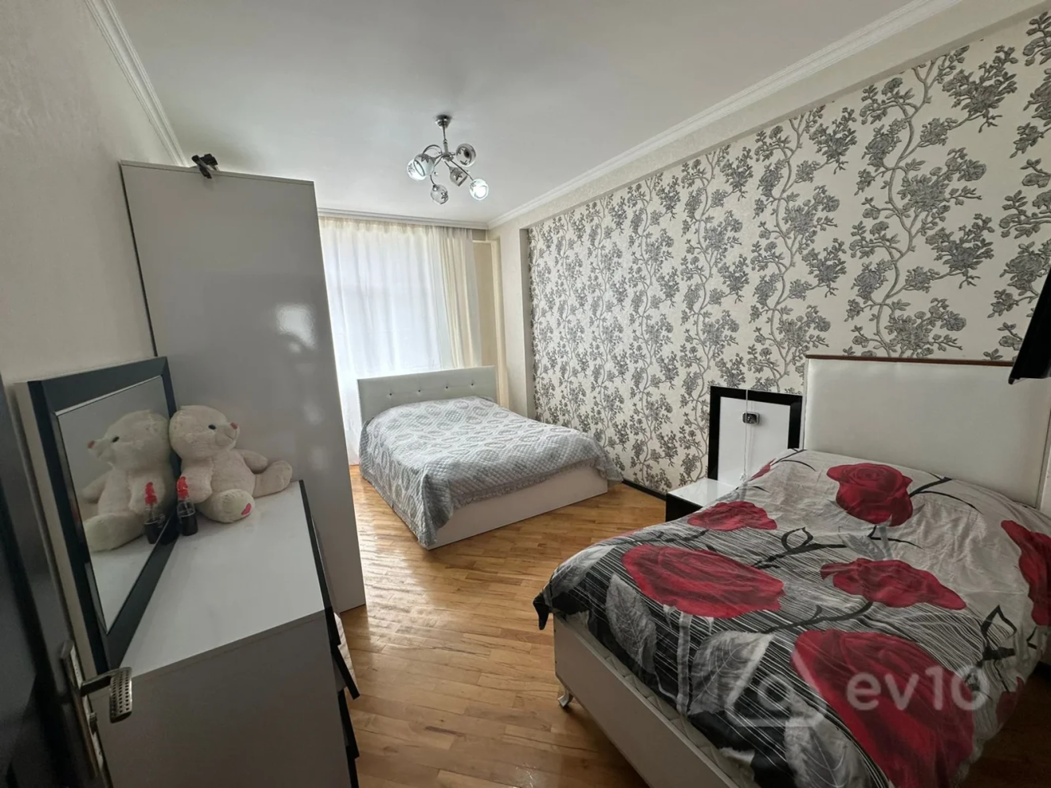 Satılır 3 otaqlı yeni tikili 96 m²