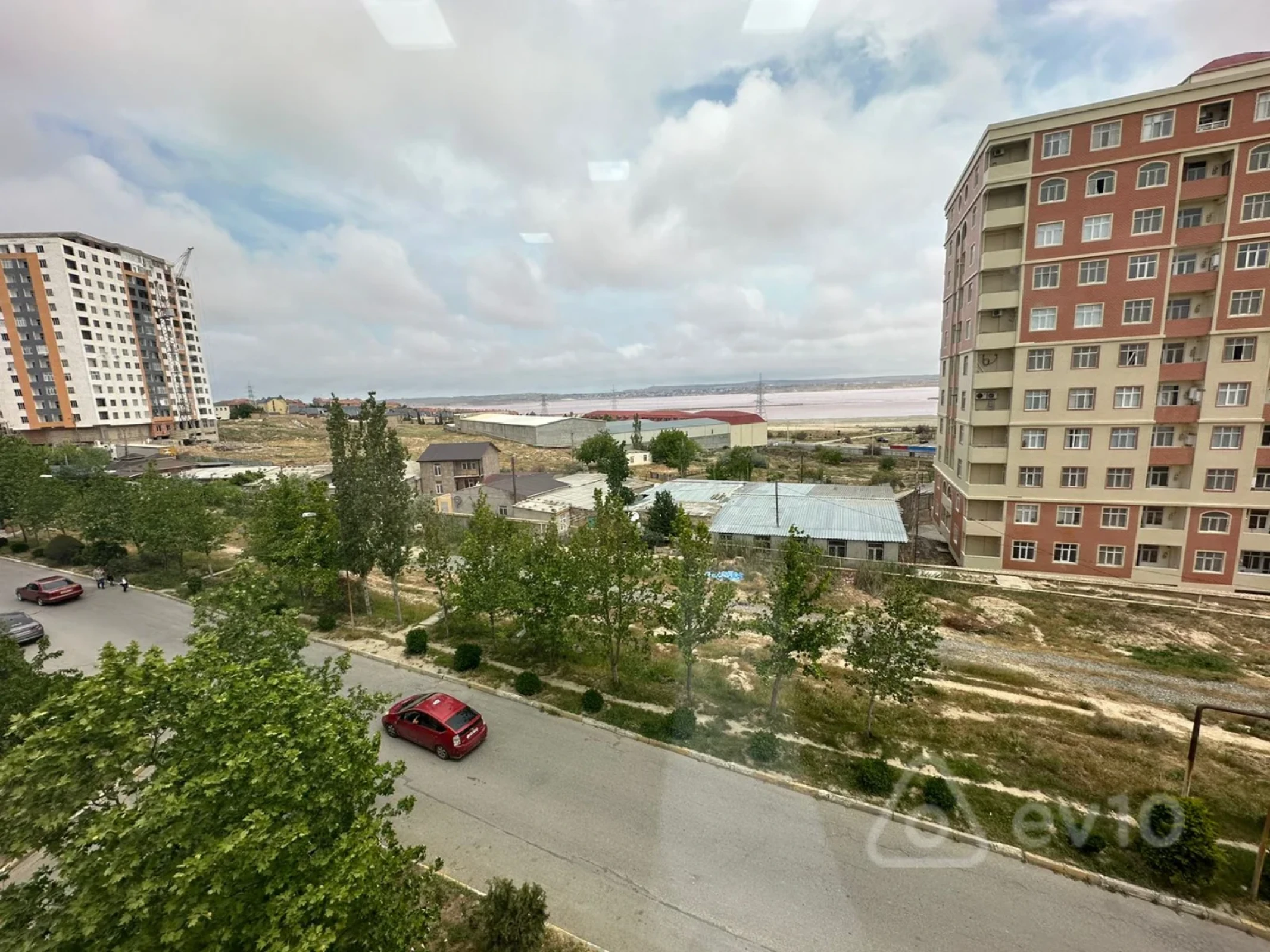 Satılır 3 otaqlı yeni tikili 96 m²