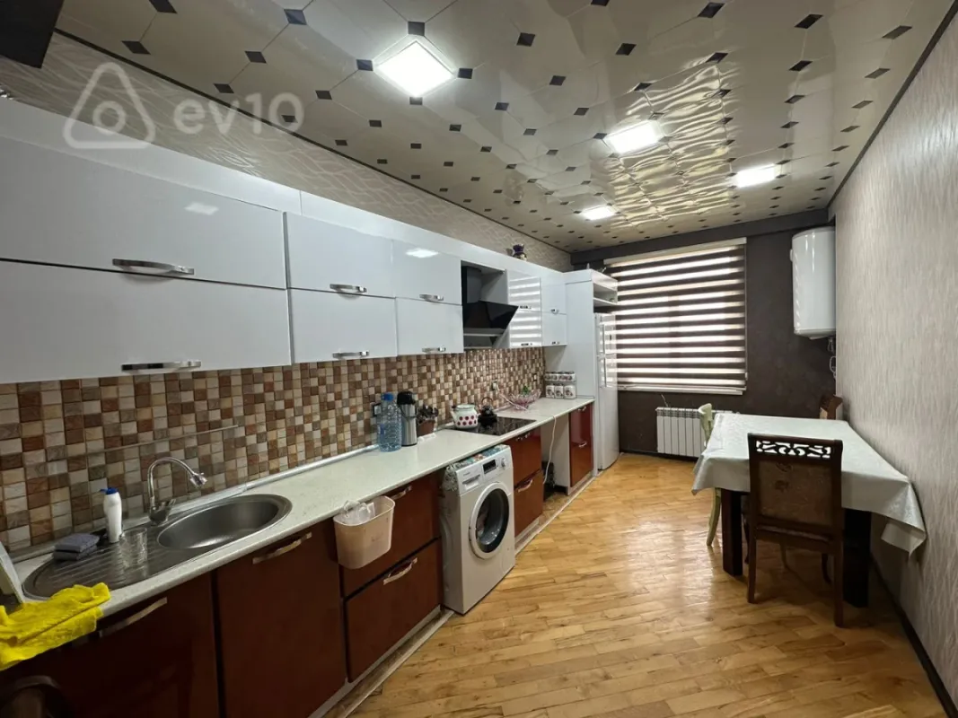 Satılır 3 otaqlı yeni tikili 96 m²
