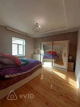 Satılır 6 otaqlı həyət evi 190 m²