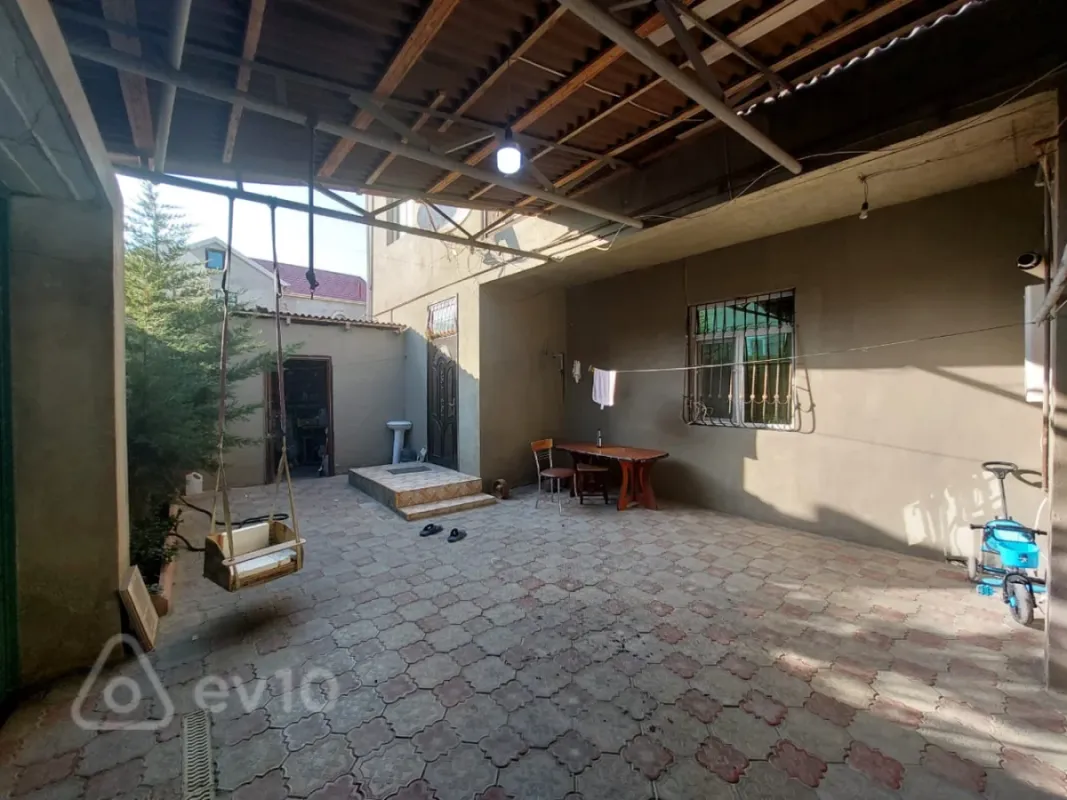 Satılır 6 otaqlı həyət evi 190 m²
