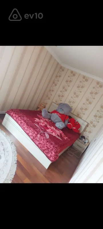 Kirayə verilir 2 otaqlı köhnə tikili 65 m²