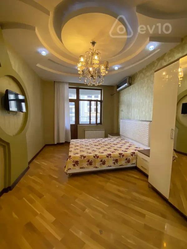 Kirayə verilir 3 otaqlı yeni tikili 100 m²