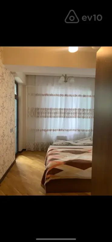 Kirayə verilir 3 otaqlı yeni tikili 90 m²