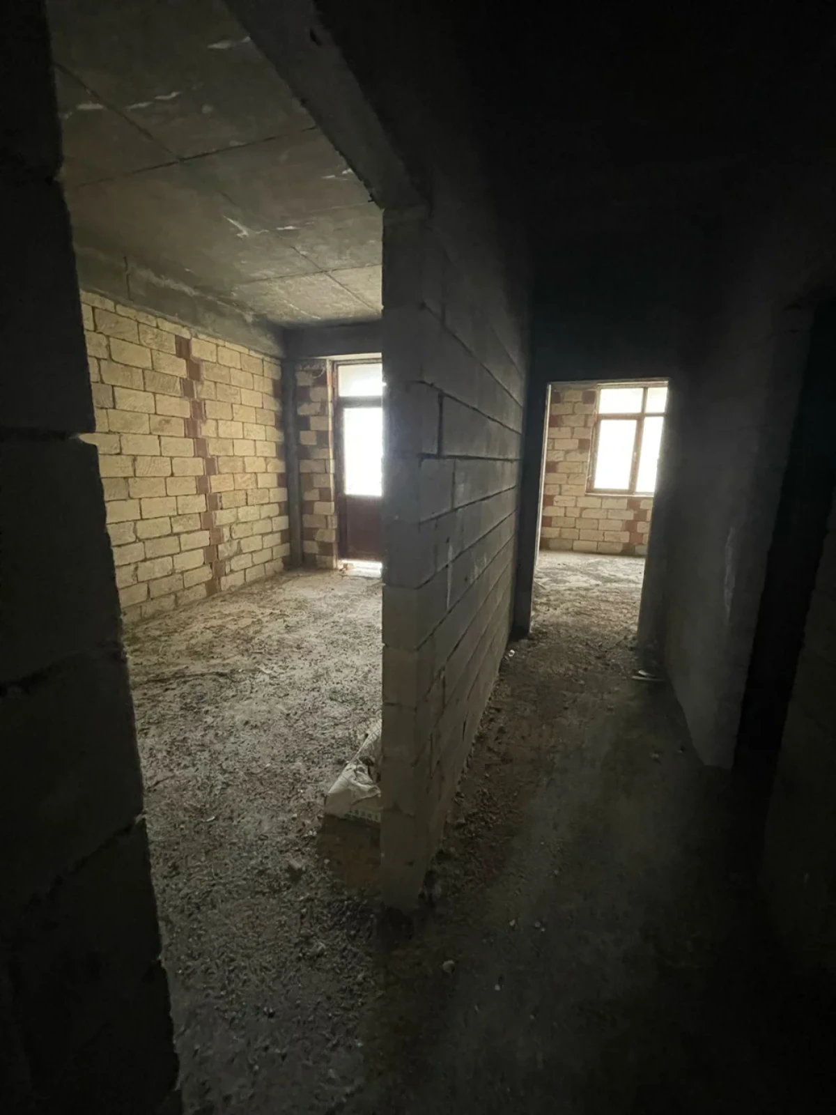 Satılır 2 otaqlı yeni tikili 70 m²