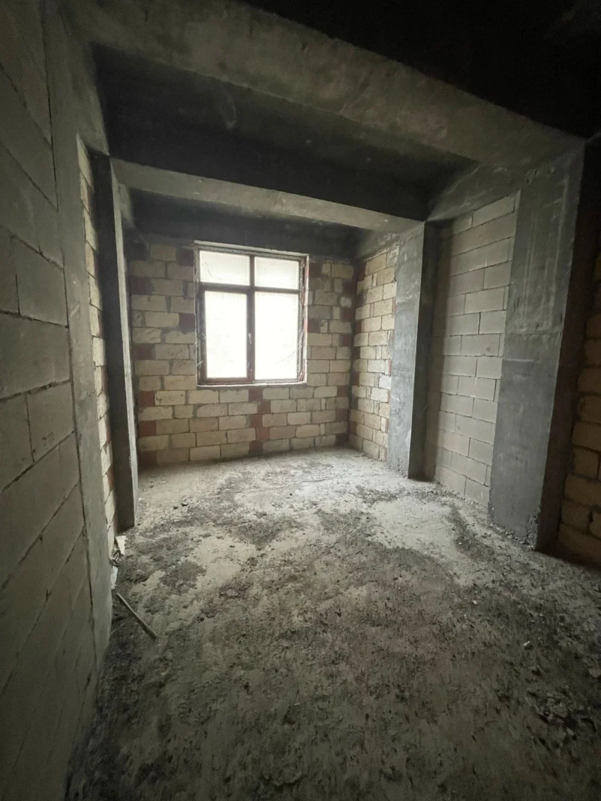 Satılır 2 otaqlı yeni tikili 70 m²