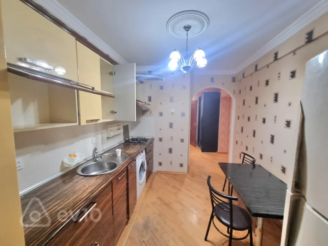 Kirayə verilir 2 otaqlı yeni tikili 80 m²