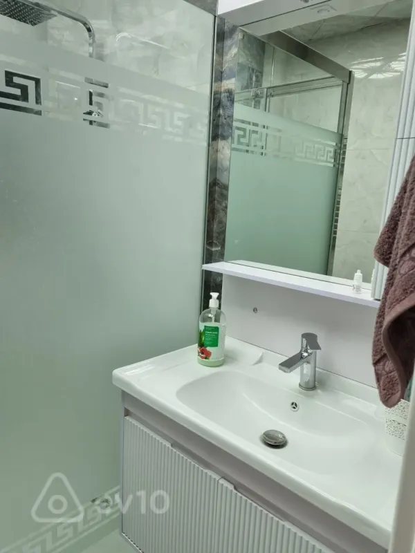 Kirayə verilir 2 otaqlı yeni tikili 65 m²