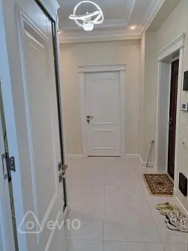 Kirayə verilir 2 otaqlı yeni tikili 65 m²