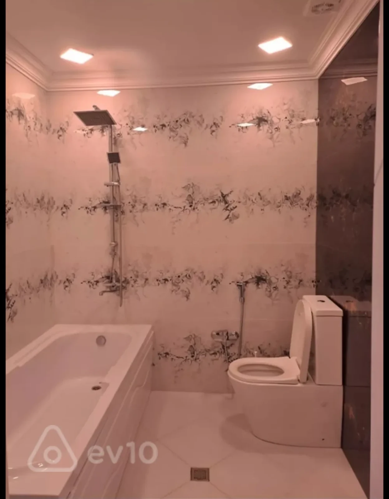 Kirayə verilir 4 otaqlı yeni tikili 150 m²