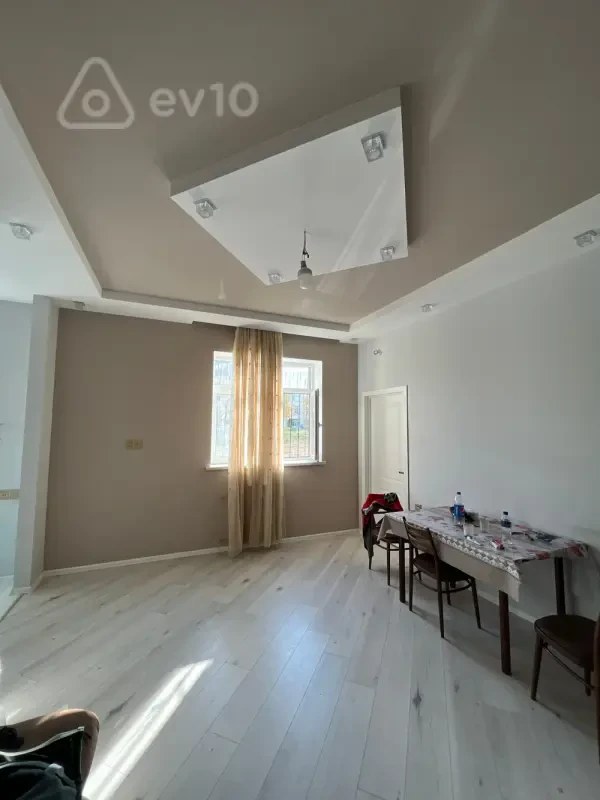 Satılır 2 otaqlı yeni tikili 68 m²