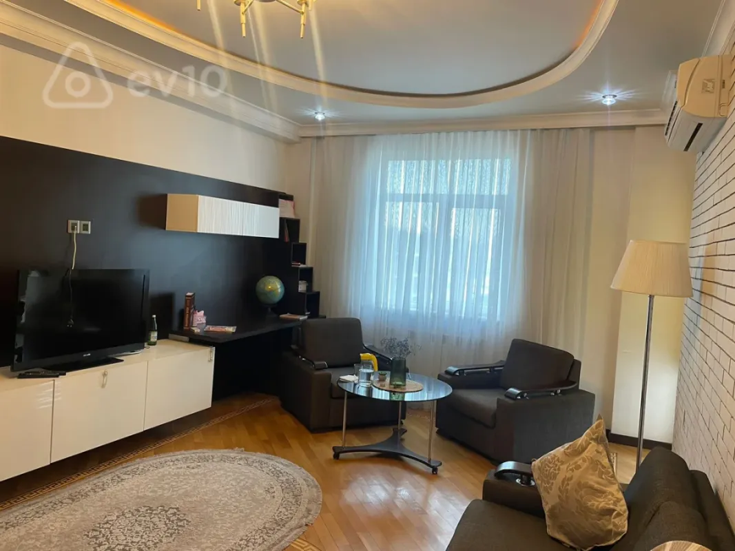 Kirayə verilir 3 otaqlı yeni tikili 90 m²