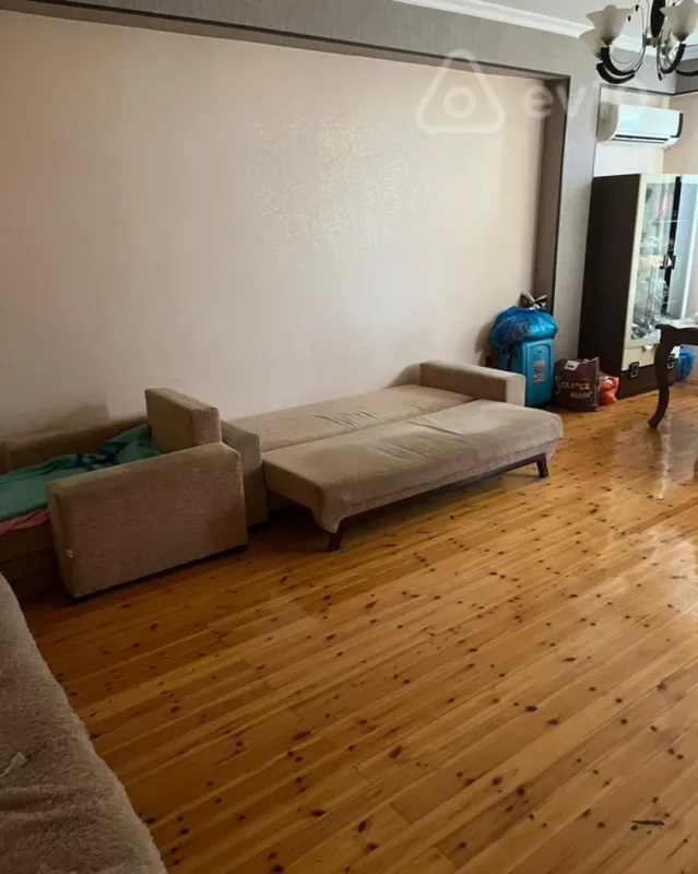 Kirayə verilir 2 otaqlı yeni tikili 70 m²