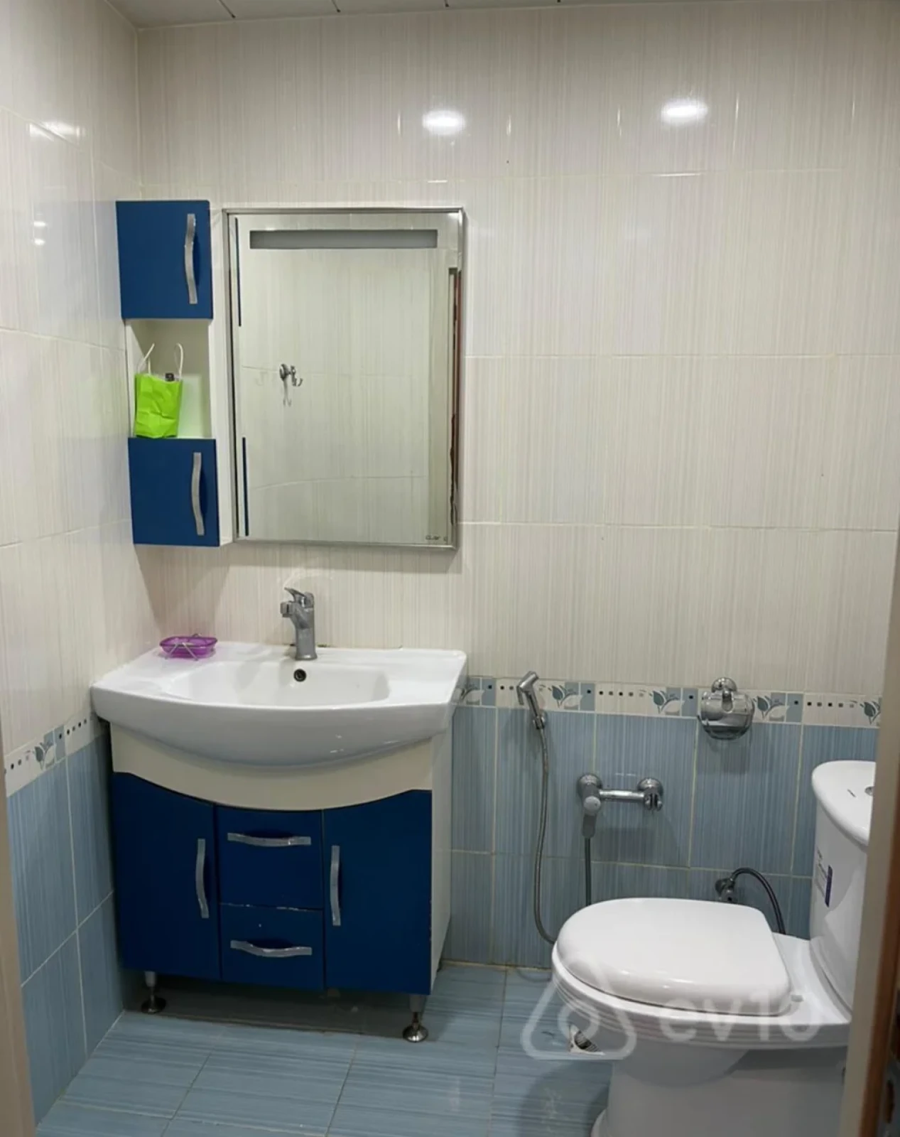 Kirayə verilir 2 otaqlı yeni tikili 70 m²