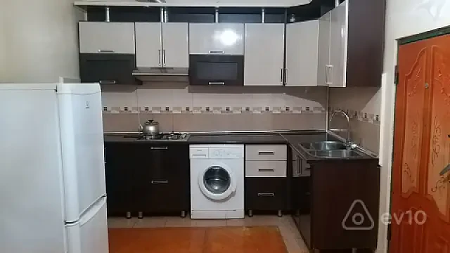 Kirayə verilir 3 otaqlı köhnə tikili 80 m² — Bakı, Yasamal 3 otaq 80.00 m²