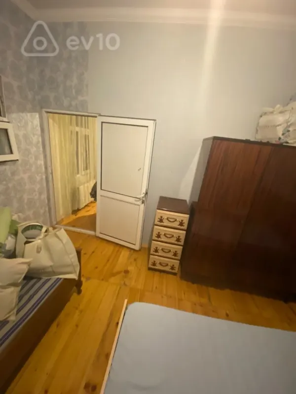 Kirayə verilir 2 otaqlı həyət evi 65 m²