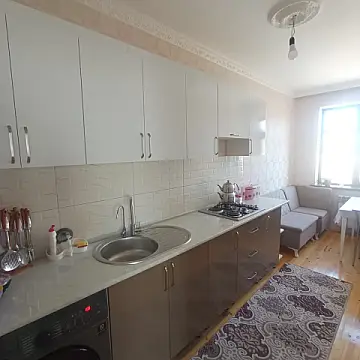 Satılır 3 otaqlı həyət evi 100 m²
