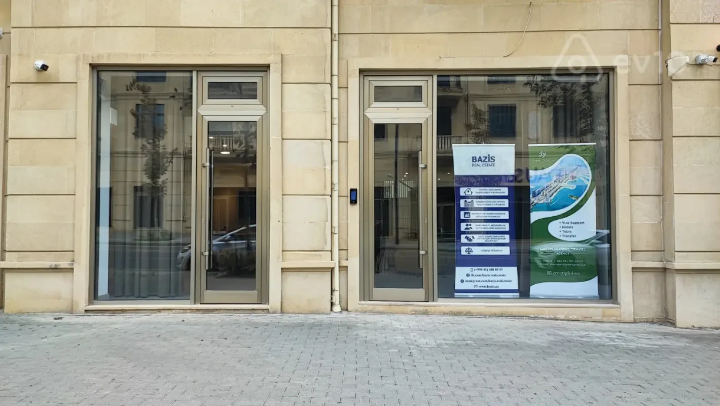 Satılır mənzil 247 m²