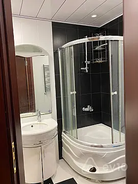 Kirayə verilir 3 otaqlı yeni tikili 100 m²