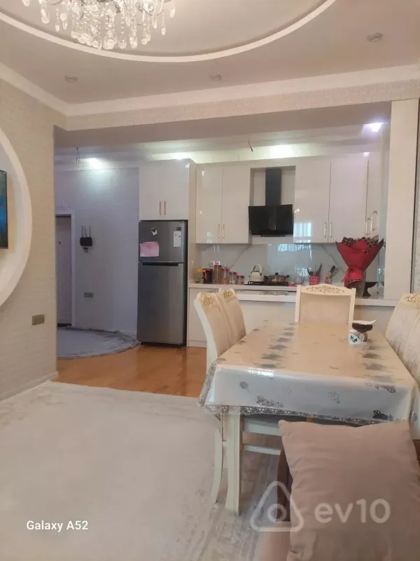 Satılır 3 otaqlı yeni tikili 84 m²