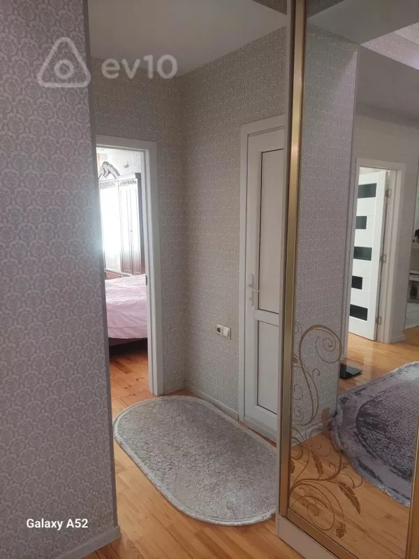 Satılır 3 otaqlı yeni tikili 84 m²