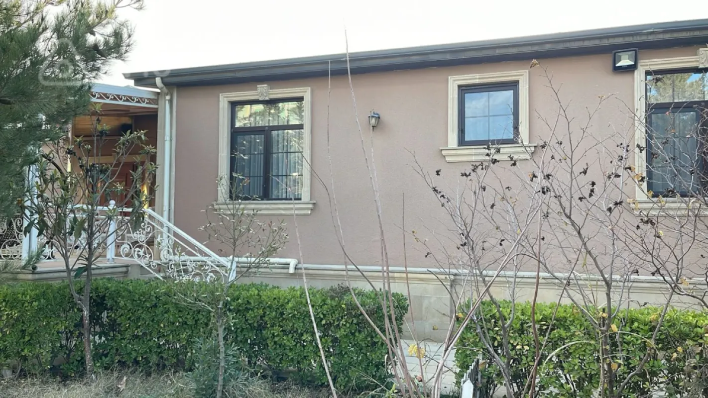 Satılır 5 otaqlı həyət evi 150 m²