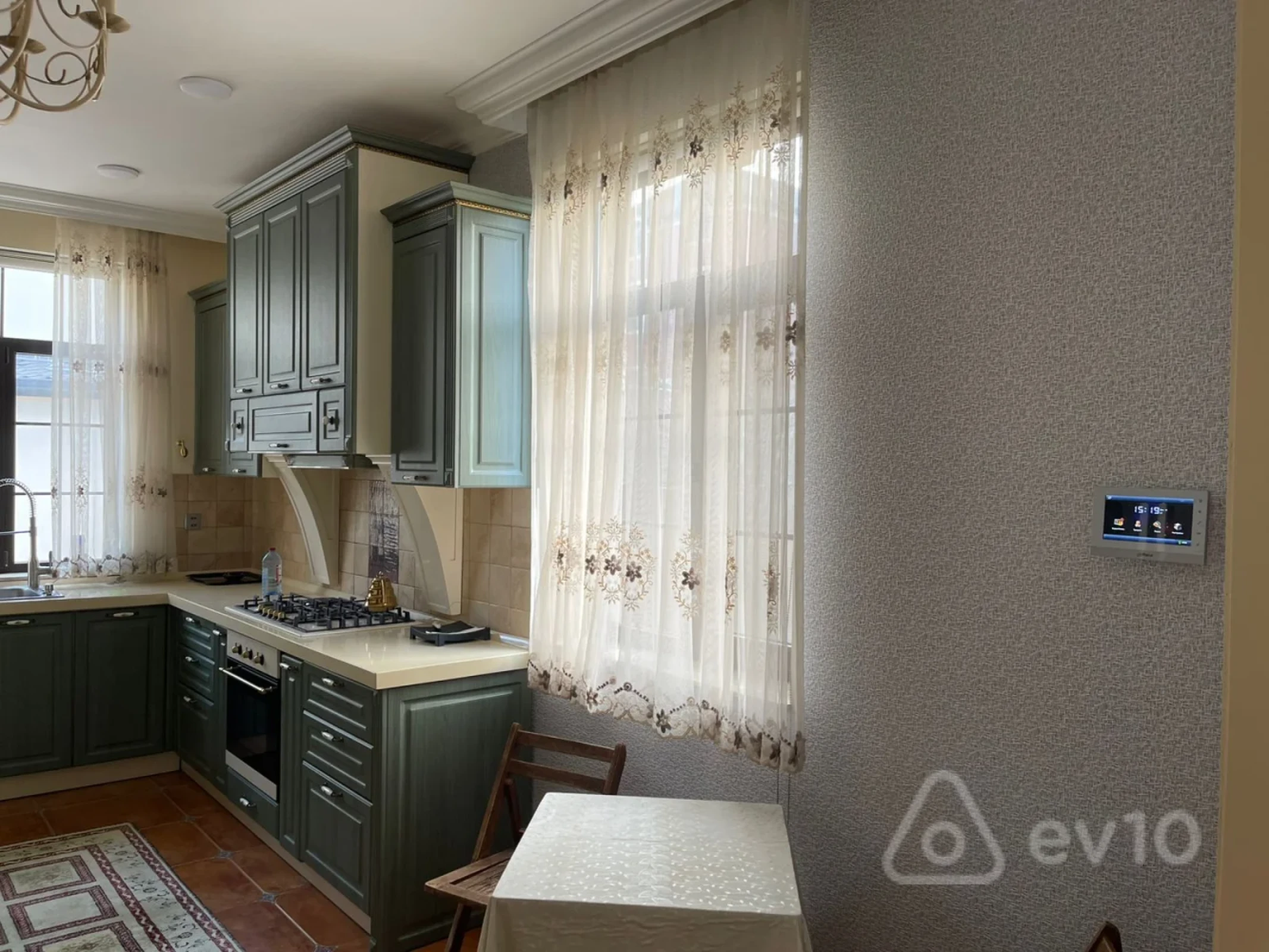 Satılır 5 otaqlı həyət evi 150 m²